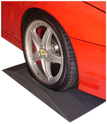 Picture of a Ferrari 575 Super America wheel